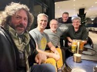  When Alain Poirier, retired SRC Vancouver videographer was on his way to Tofino to spend the month of April., he took this picture.  From left:Daniel Beauparlant, Denis Grenier, Alain Poirier, Fred Gagnon and Harold Dupuis. 
